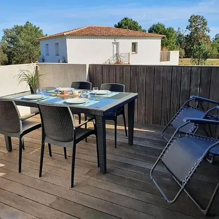2/4 Pers, Piscine, Proche Mer,